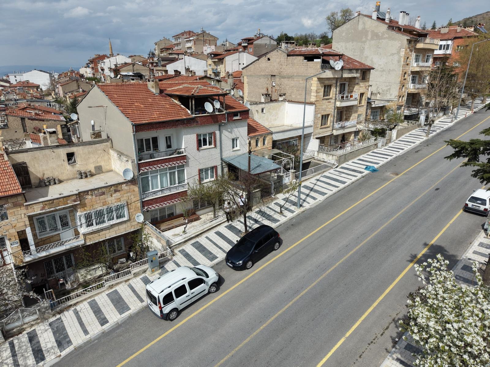 "Emlak Zet"350 Evler İçi Yapılı Harika Konumda 3+1 Satılık Daire