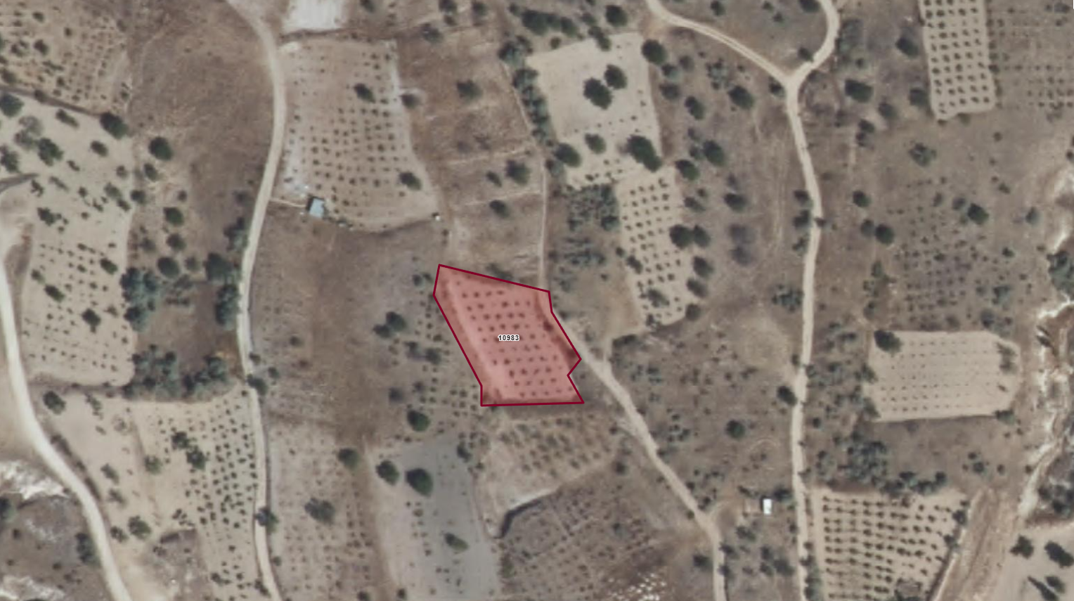 "Emlak Zet" Uçhisar'da Göreme'ye Yakın Konum 1.480 M² Bağ